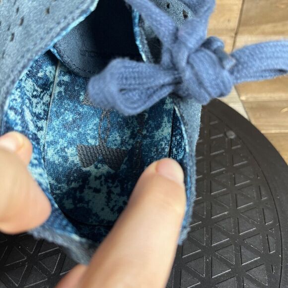 Under Armour Womens Size 7.5 UA Street Precision Low Luxe Blue 1296225-953 light - Picture 6 of 10